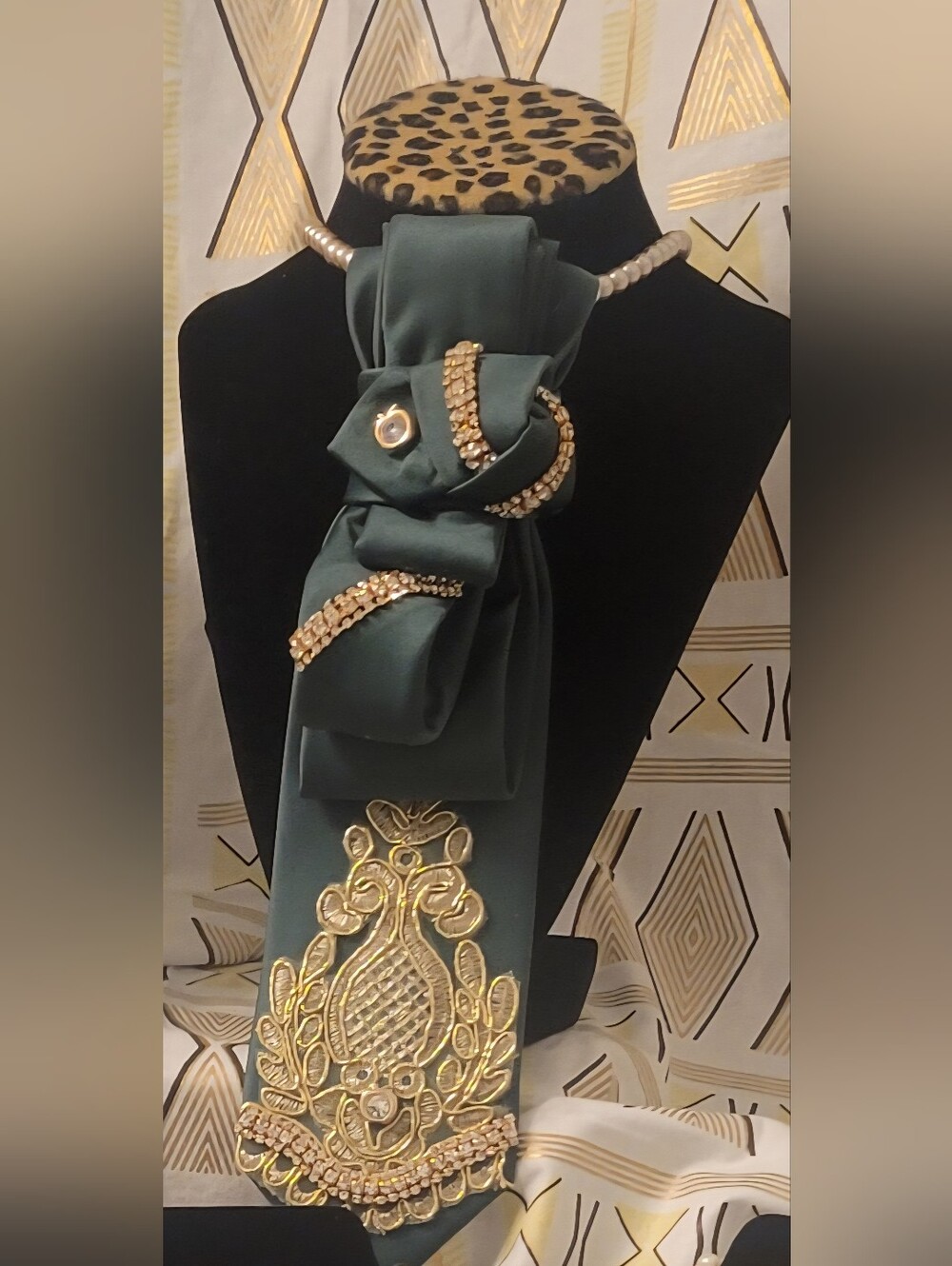 Hunter Green Embellished Neck-tie with Gold Accents